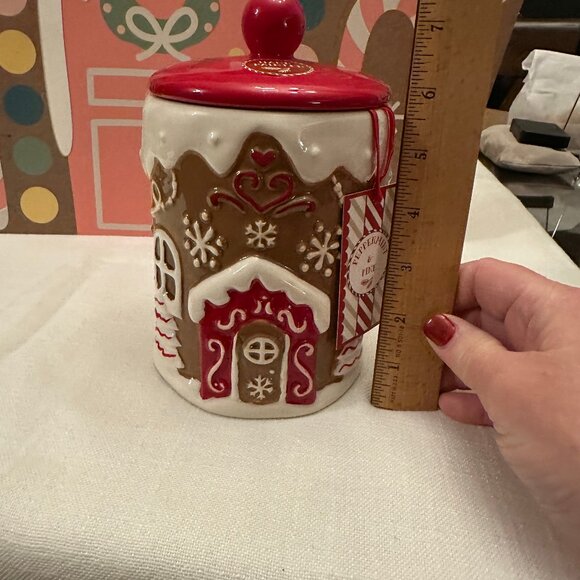 Peppermint & Pine Gingerbread Ceramic Canister House Red Door HTF matches mug - Picture 3 of 9
